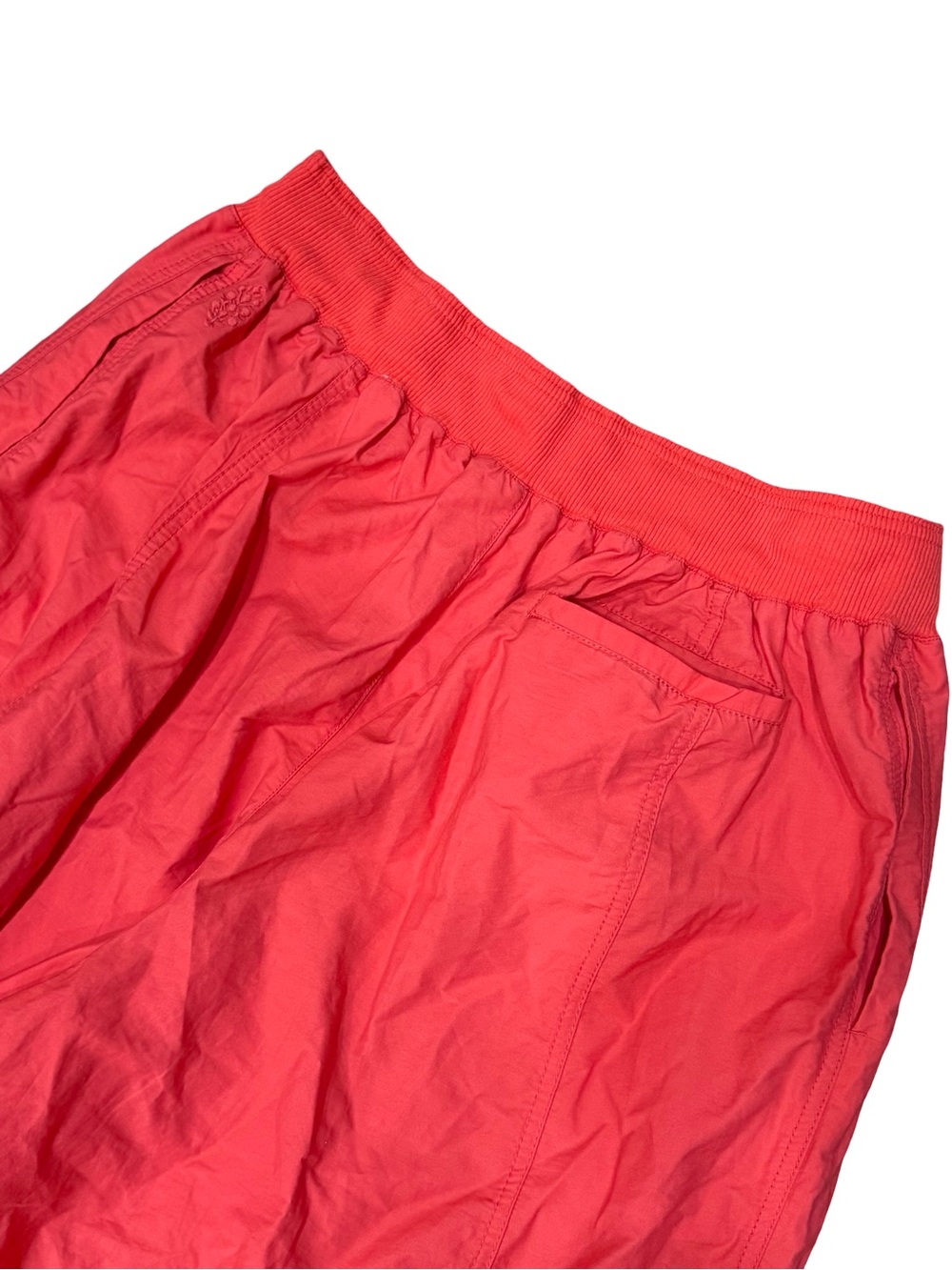 ⚡️ Free People Movement Mesmerize Me Cargo Pants Cherry Crush Size XL - Picture 16 of 16